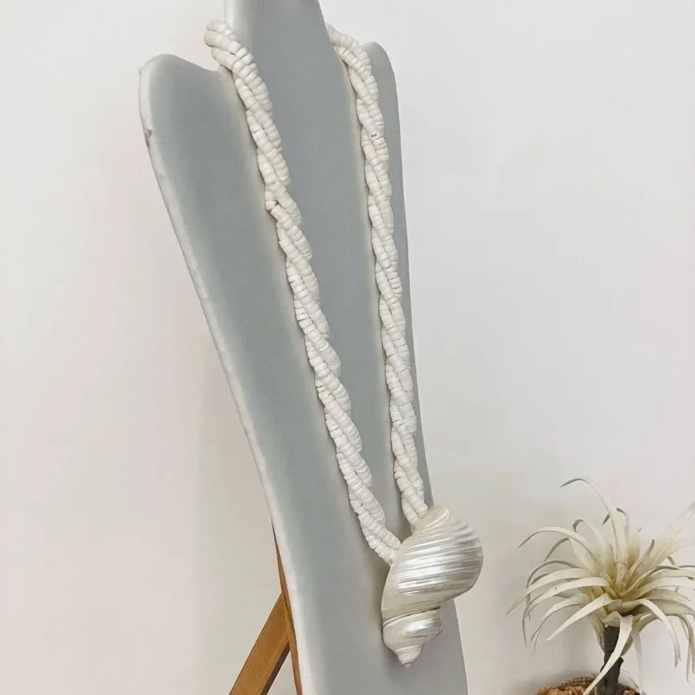Gorgeous Ivory white off Pearl Natural Seashell Sea Shell 12” Drop Necklace - Picture 3 of 12